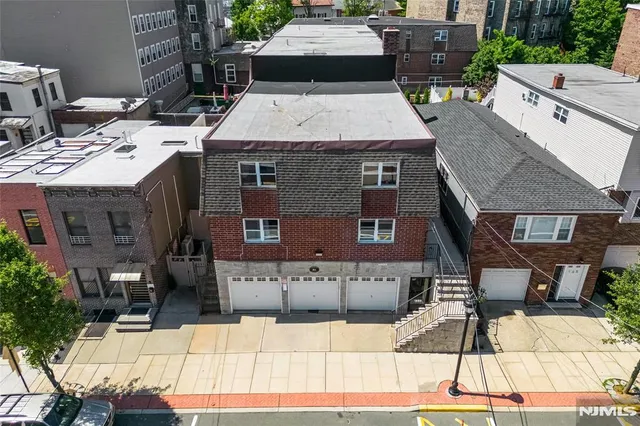 $285,000 | 161 18th Street, Unit 4C, Union City, NJ 07087