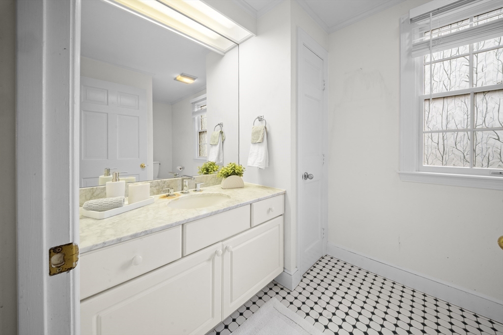 50 Kendall Road Newton, MA 02459 - Photo 18 of 42