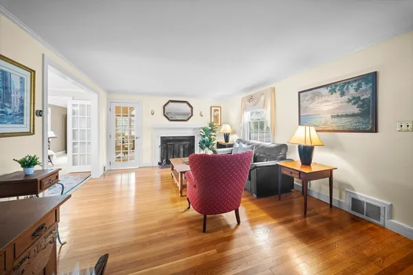 $1,499,900 | 50 Kendall Road, Newton, MA 02459
