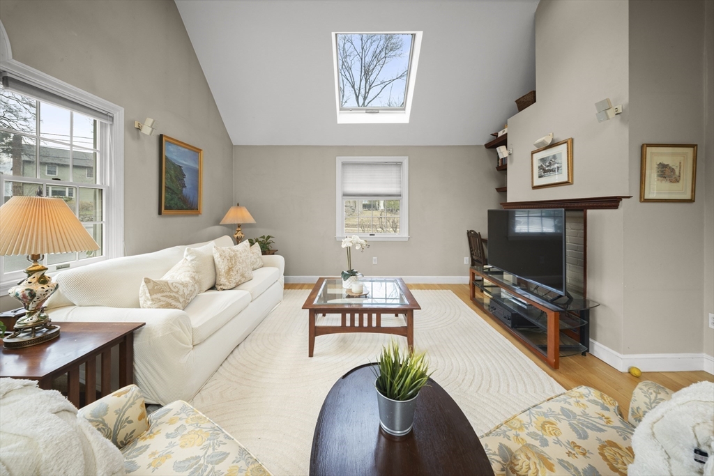 50 Kendall Road Newton, MA 02459 - Photo 7 of 42