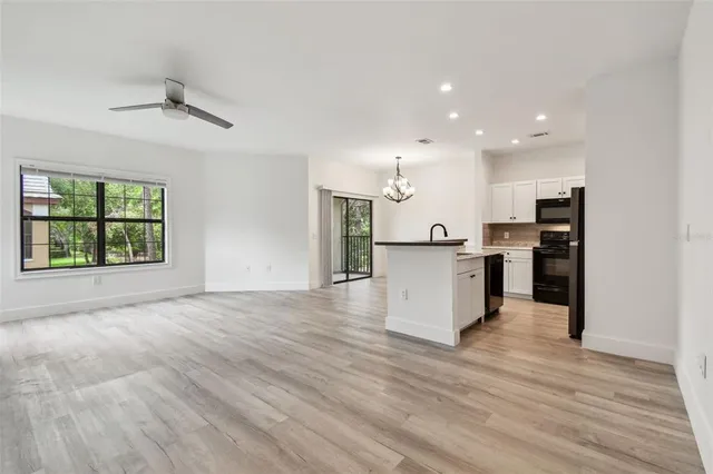 $290,000 | 2171 Portofino Place, Unit 272725, Palm Harbor, FL 34683