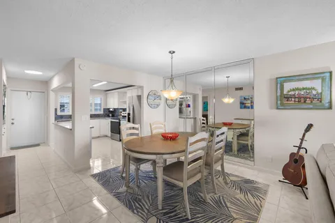 $219,900 | 2008 South Federal Highway, Unit 108, Boynton Beach, FL 33435