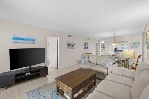 $219,900 | 2008 South Federal Highway, Unit 108, Boynton Beach, FL 33435