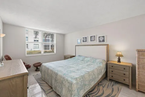 $219,900 | 2008 South Federal Highway, Unit 108, Boynton Beach, FL 33435