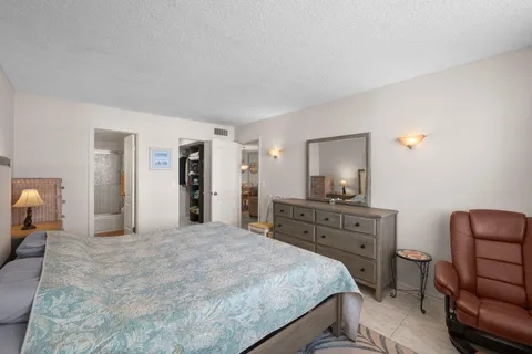 $219,900 | 2008 South Federal Highway, Unit 108, Boynton Beach, FL 33435