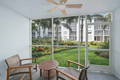 $219,900 | 2008 South Federal Highway, Unit 108, Boynton Beach, FL 33435