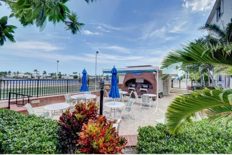$219,900 | 2008 South Federal Highway, Unit 108, Boynton Beach, FL 33435