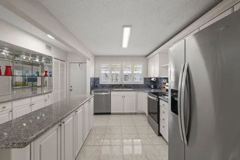 $219,900 | 2008 South Federal Highway, Unit 108, Boynton Beach, FL 33435