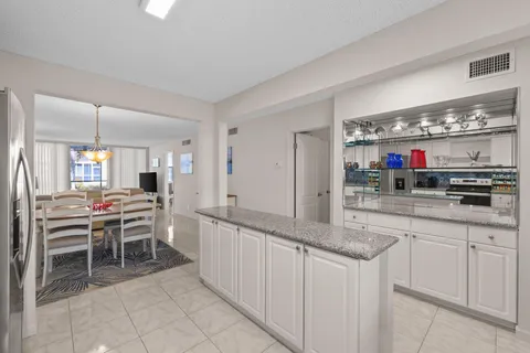 $219,900 | 2008 South Federal Highway, Unit 108, Boynton Beach, FL 33435