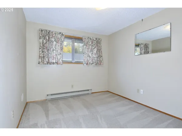 $219,500 | 579 Northeast Fleming Avenue, Unit C41, Gresham, OR 97030