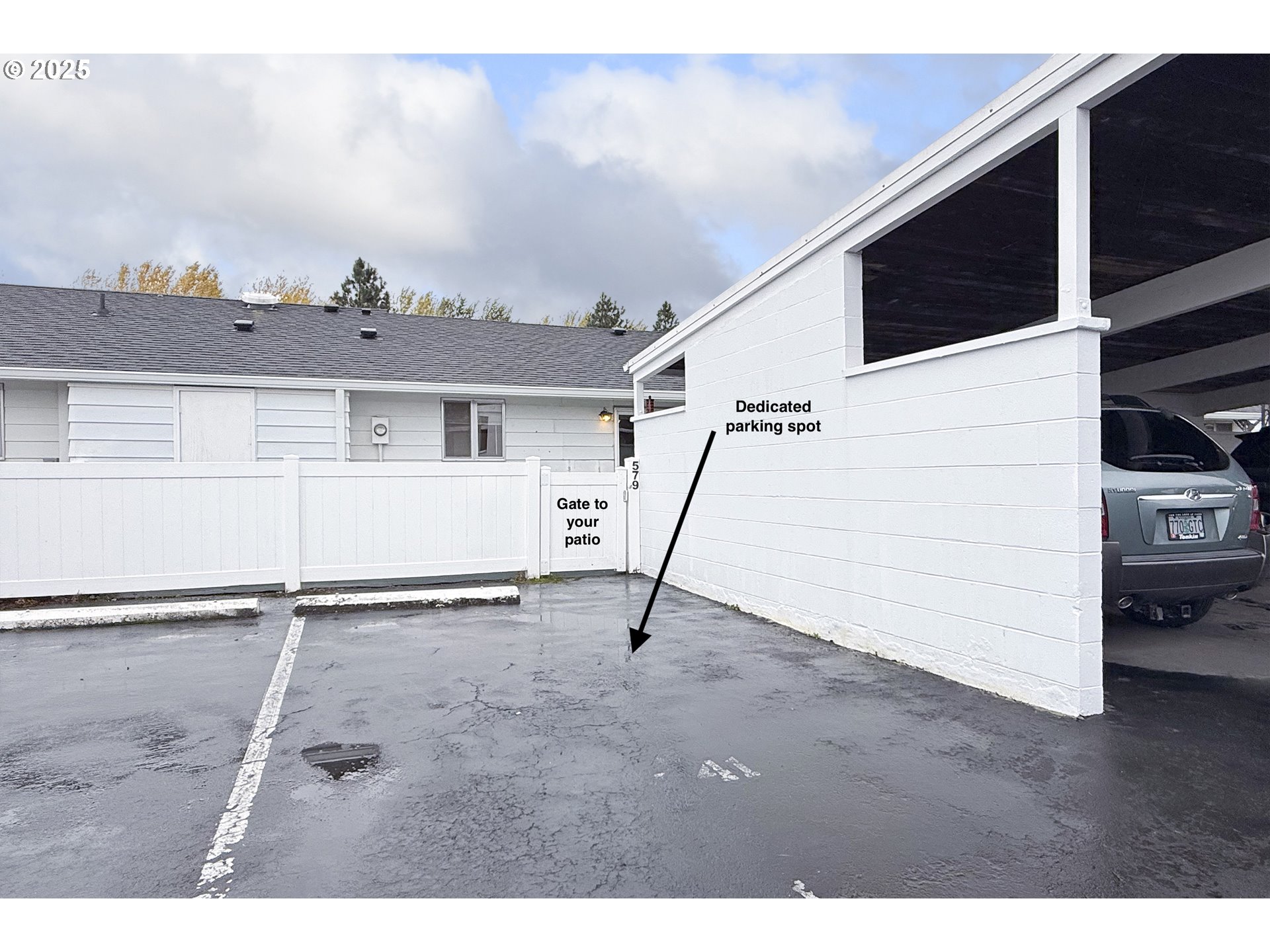 579 Northeast Fleming Avenue, Unit C41 Gresham, OR 97030 - Photo 22 of 32 a view of a garage