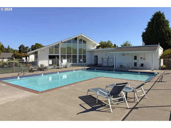 $219,500 | 579 Northeast Fleming Avenue, Unit C41, Gresham, OR 97030