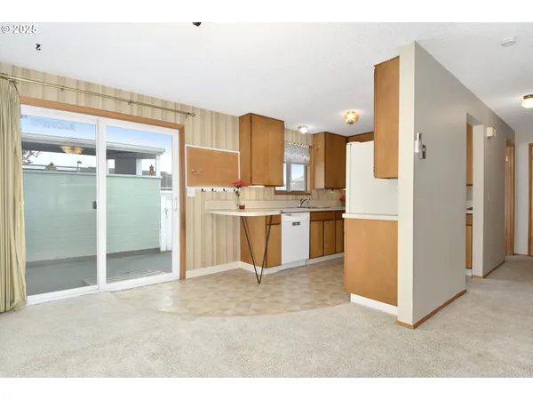 $219,500 | 579 Northeast Fleming Avenue, Unit C41, Gresham, OR 97030