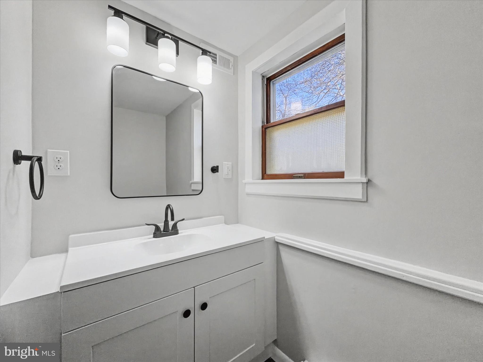 303 York Road New Cumberland, PA 17070 - Photo 15 of 23