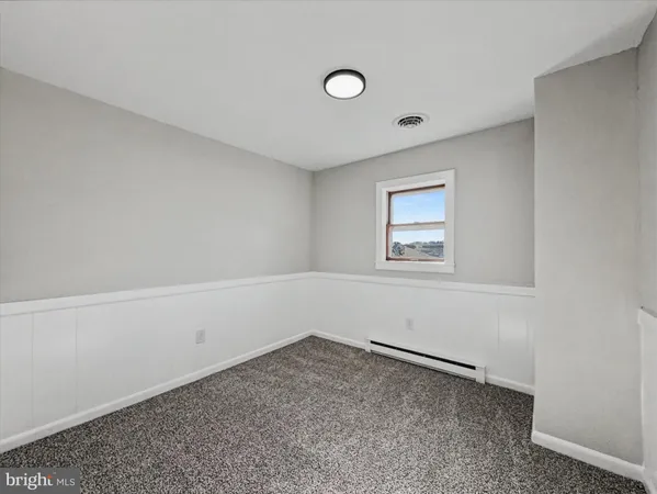a view of a window in a room