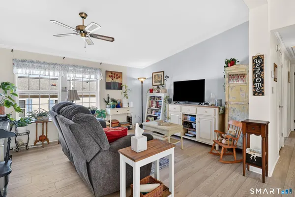 $220,000 | 7 Eastview Road, Southington, CT 06489