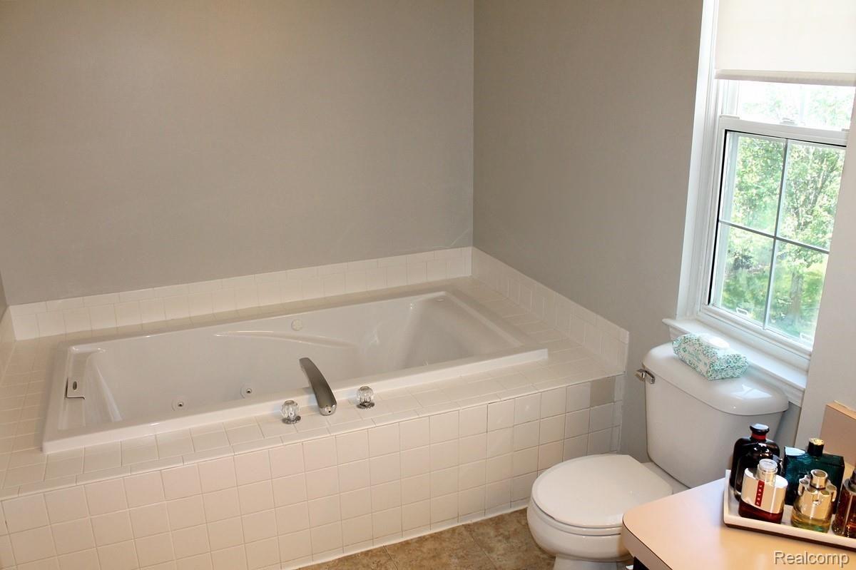 3381 Riverside Court Canton, MI 48188 - Photo 57 of 68 IMG_5697.JPG