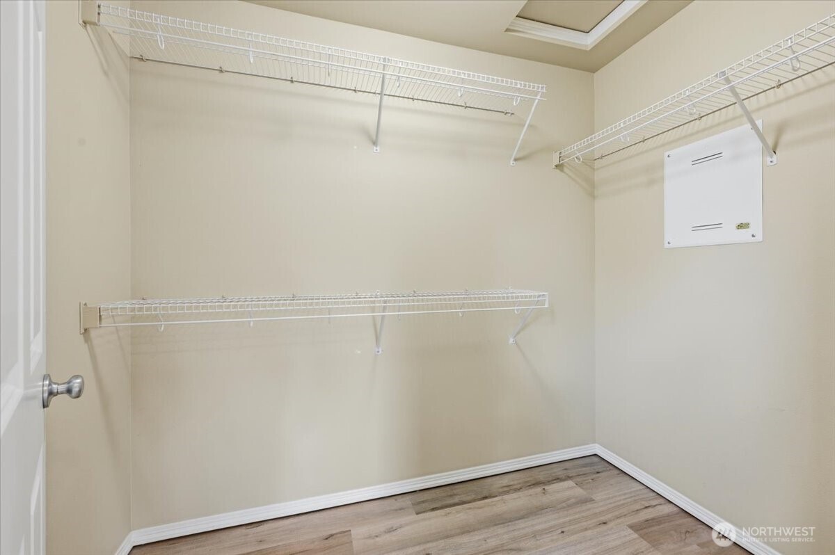 10217 Southeast 237th Street Kent, WA 98031 - Photo 16 of 22