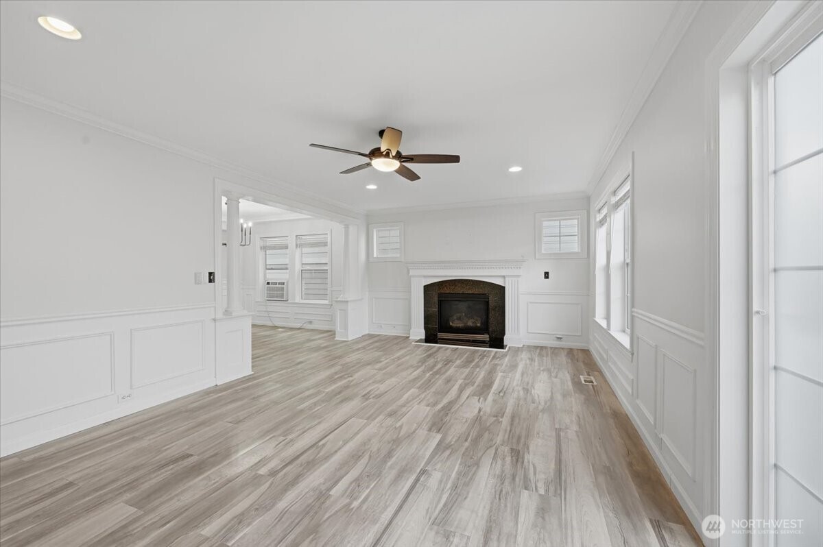 10217 Southeast 237th Street Kent, WA 98031 - Photo 5 of 22