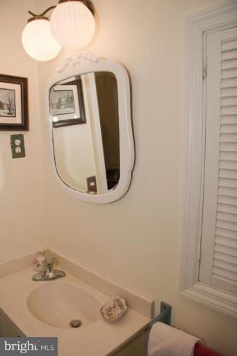8011 Redstone Road Kingsville, MD 21087 - Photo 15 of 30 Bath #2