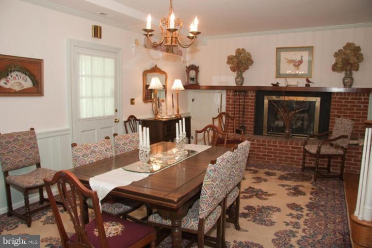 8011 Redstone Road Kingsville, MD 21087 - Photo 18 of 30 Dining Room #2