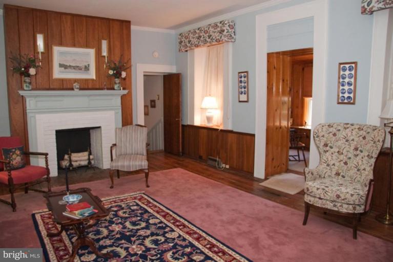 8011 Redstone Road Kingsville, MD 21087 - Photo 21 of 30 Living Room #2