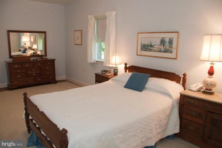 8011 Redstone Road Kingsville, MD 21087 - Photo 26 of 30 Master Bedroom