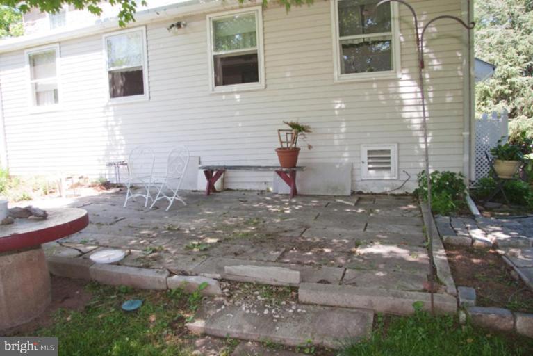 8011 Redstone Road Kingsville, MD 21087 - Photo 4 of 30 Patio