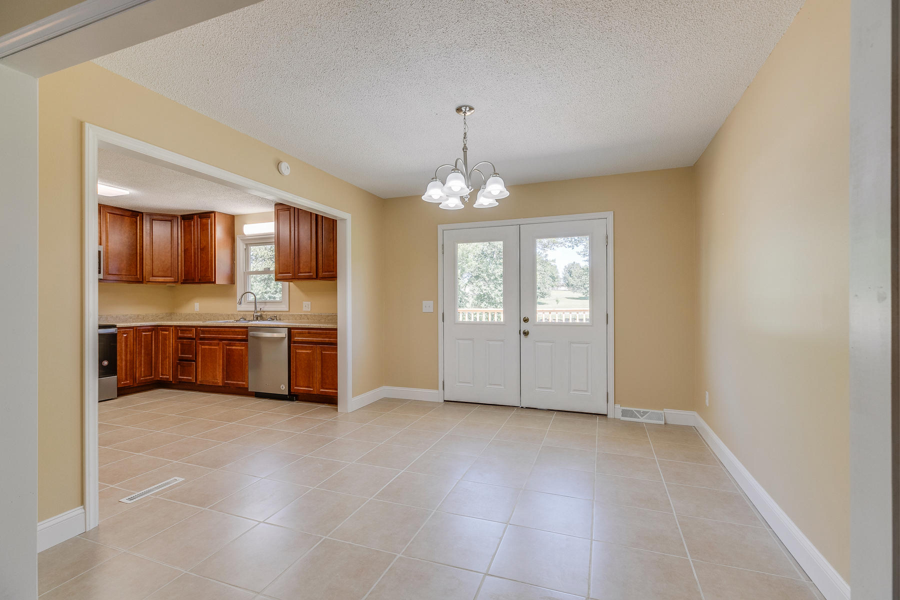 114 Highland Road Jonesborough, TN 37659 - Photo 12 of 48 011