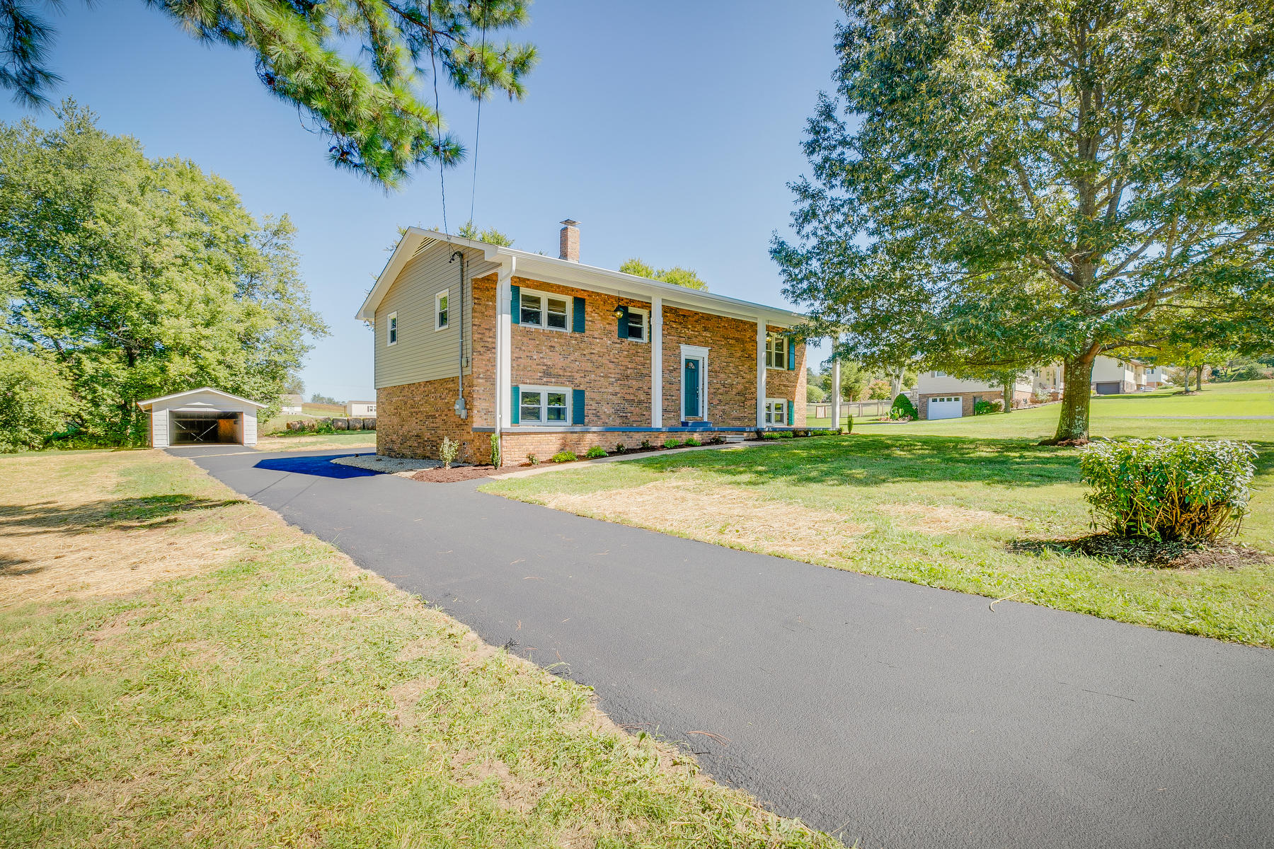 114 Highland Road Jonesborough, TN 37659 - Photo 2 of 48 002