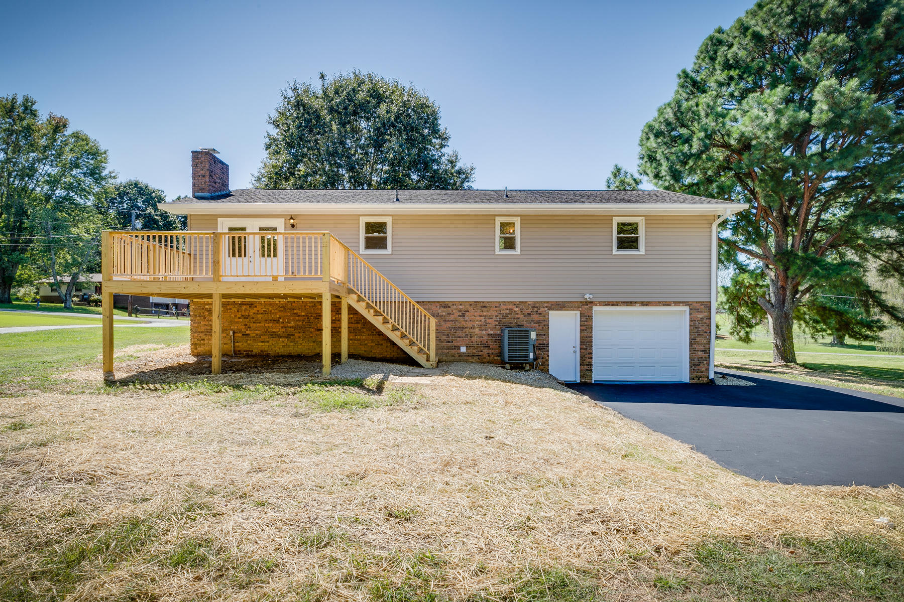 114 Highland Road Jonesborough, TN 37659 - Photo 3 of 48 044