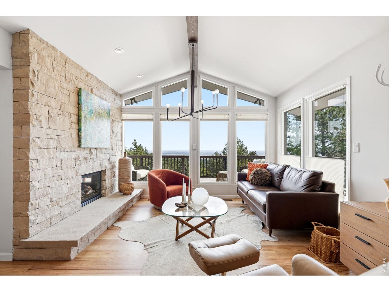 A warm welcome paired with beautiful scenery the moment you step inside
