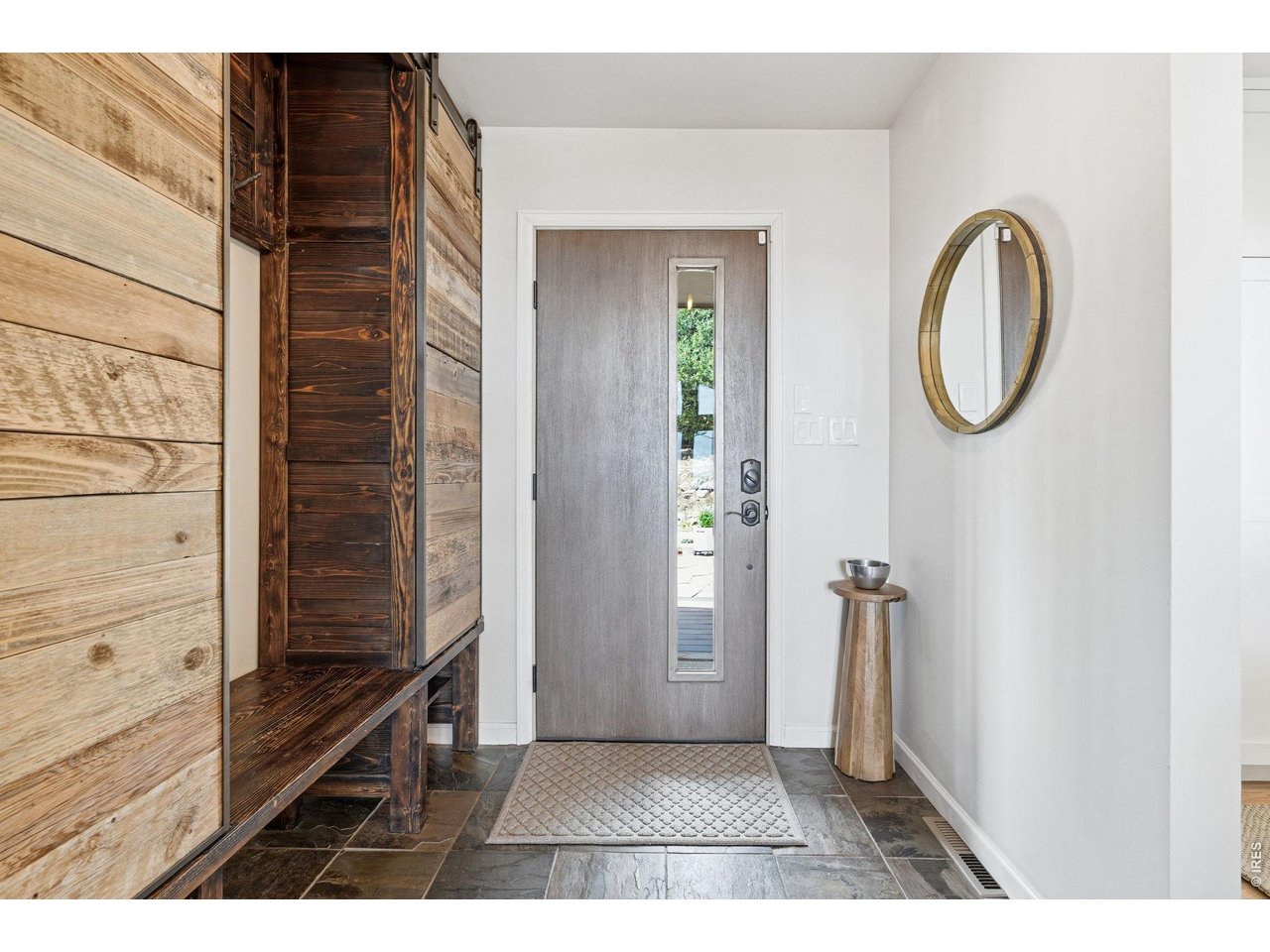 101 Canon View Road Boulder, CO 80302 - Photo 4 of 49 Stylish entryway with a custom mud area for added function