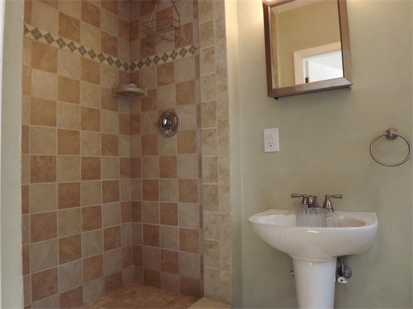 77 Edmund Road Marshfield, MA 02050 - Photo 17 of 25 Gallery Image 17