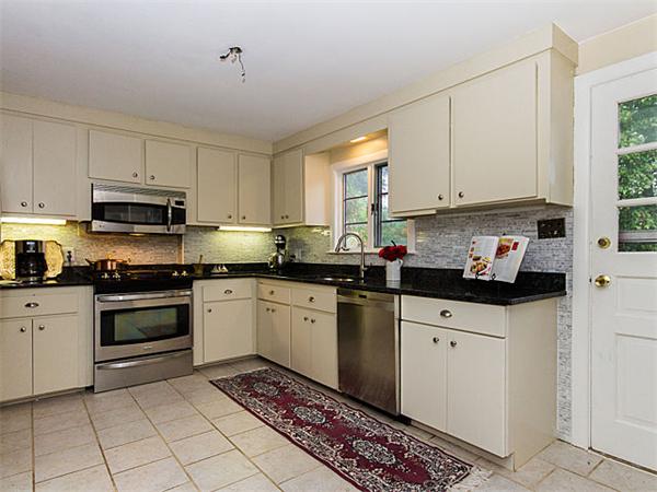 161 Marrett Road Lexington, MA 02421 - Photo 8 of 27 Gallery Image 8