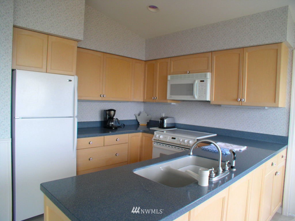 253 McCurdy Point Road Port Townsend, WA 98368 - Photo 11 of 15 Gallery Image 11