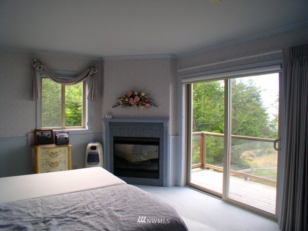 253 McCurdy Point Road Port Townsend, WA 98368 - Photo 10 of 15 Gallery Image 10