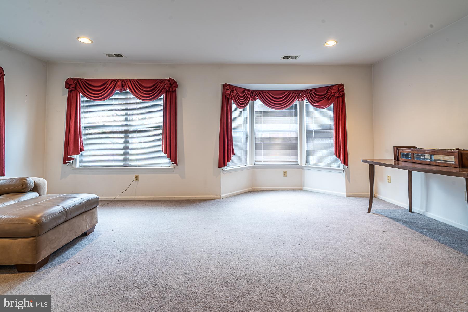 1262 Forest Road Whitehall, PA 18052 - Photo 12 of 24 Gallery Image 12
