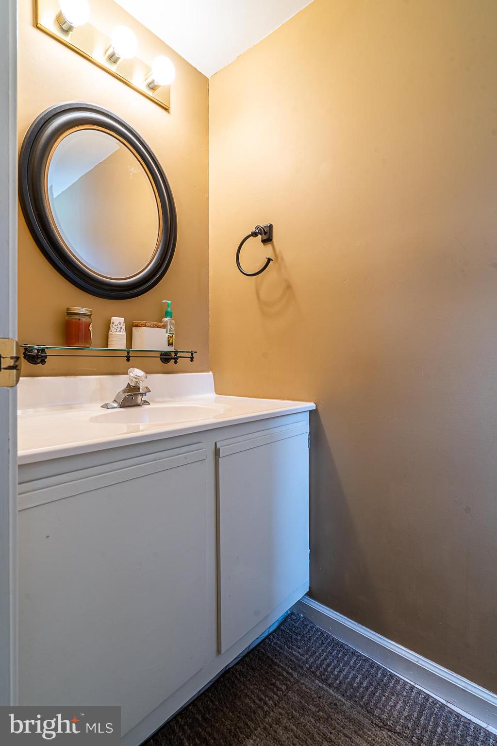 1262 Forest Road Whitehall, PA 18052 - Photo 15 of 24 Gallery Image 15
