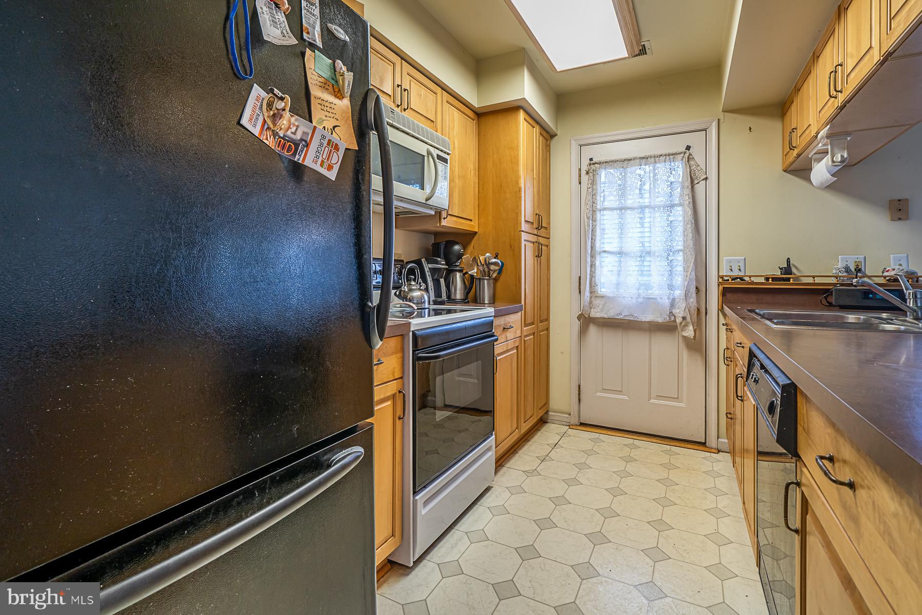 1262 Forest Road Whitehall, PA 18052 - Photo 6 of 24 Gallery Image 6