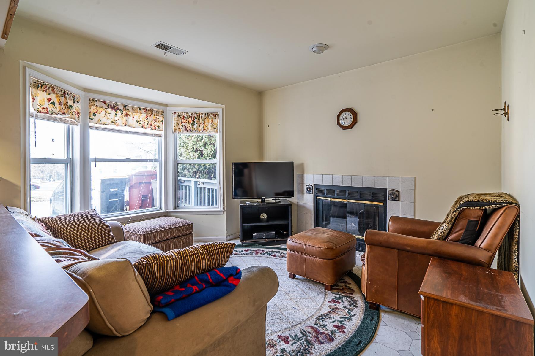 1262 Forest Road Whitehall, PA 18052 - Photo 8 of 24 Gallery Image 8