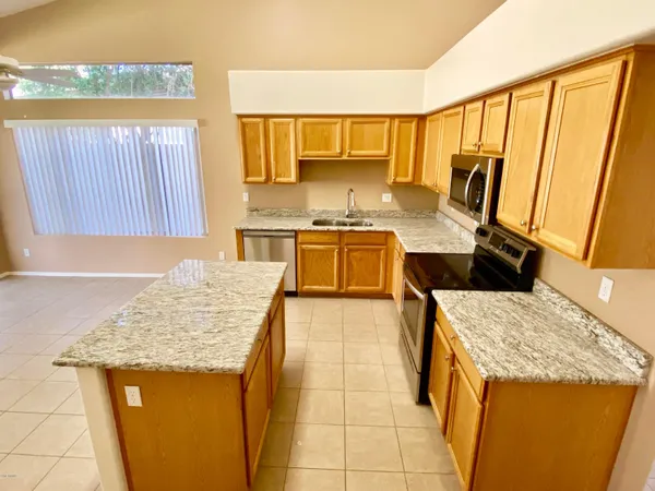 $2,100 | 1362 East Cullumber Street, Gilbert, AZ 85234