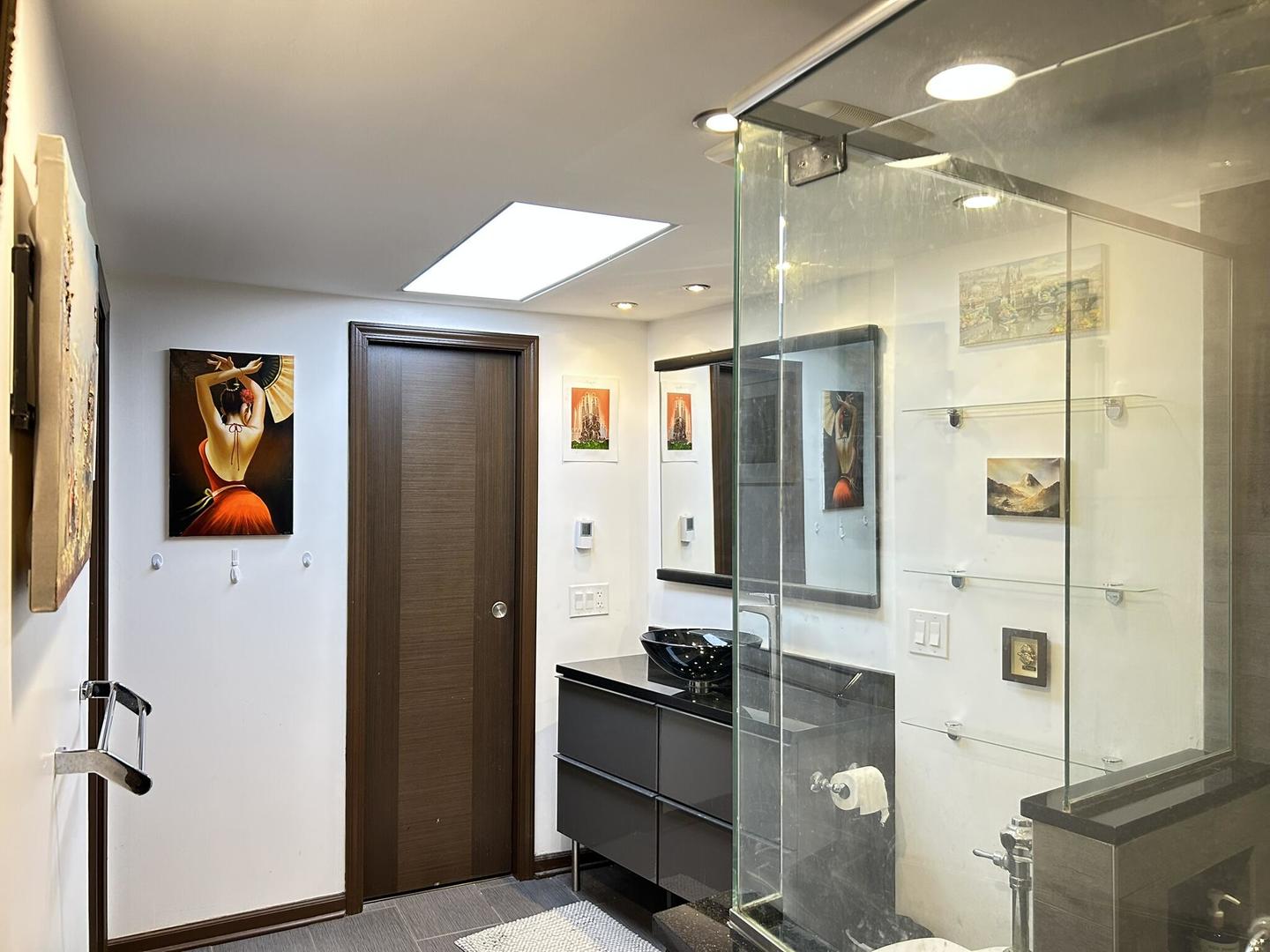 300 North State Street, Unit 2910 Chicago, IL 60654 - Photo 15 of 22
