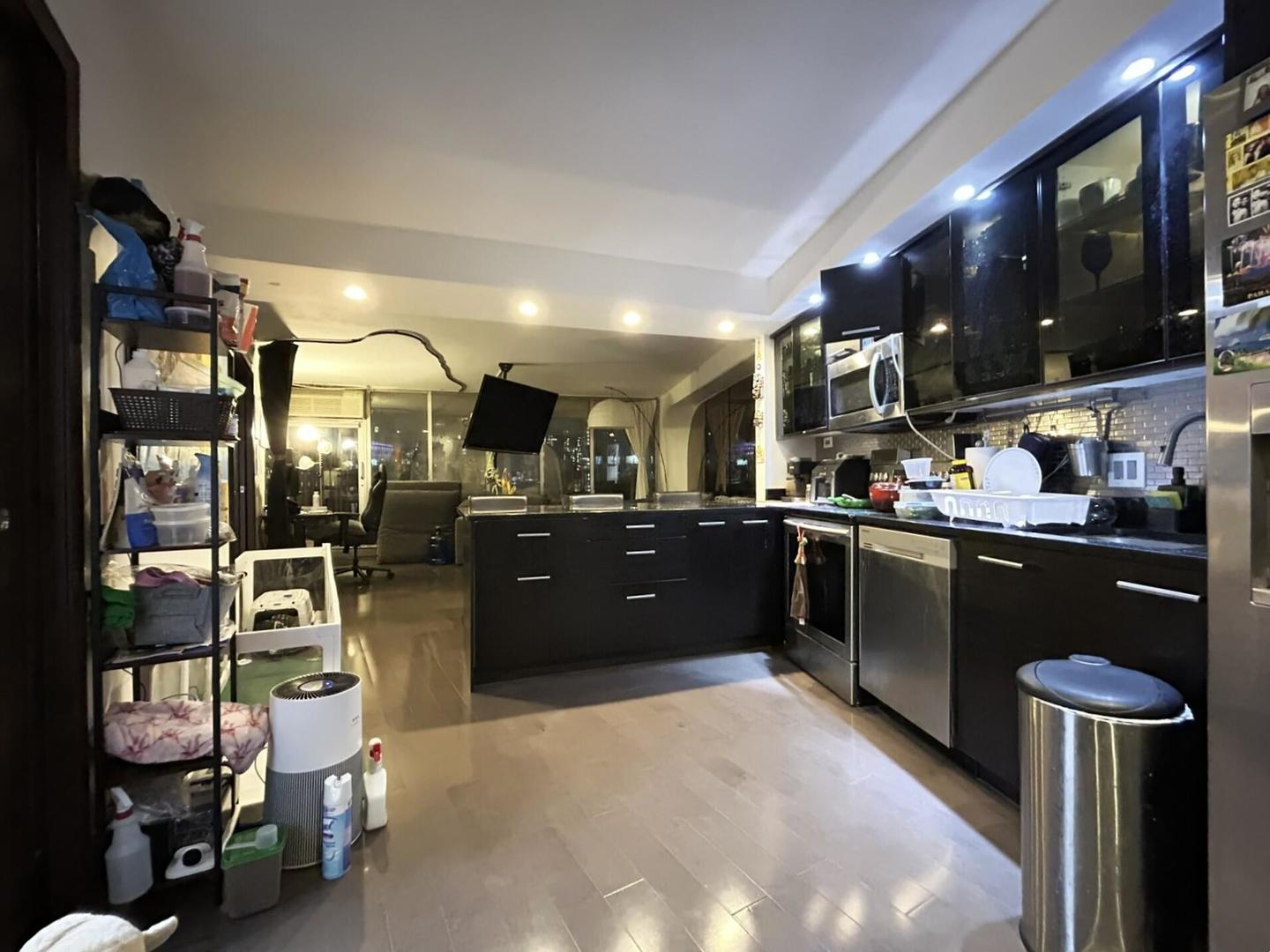 300 North State Street, Unit 2910 Chicago, IL 60654 - Photo 3 of 22