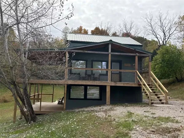 $247,500 | 842 Windy Rdg Road, Elizabeth, WV 26143