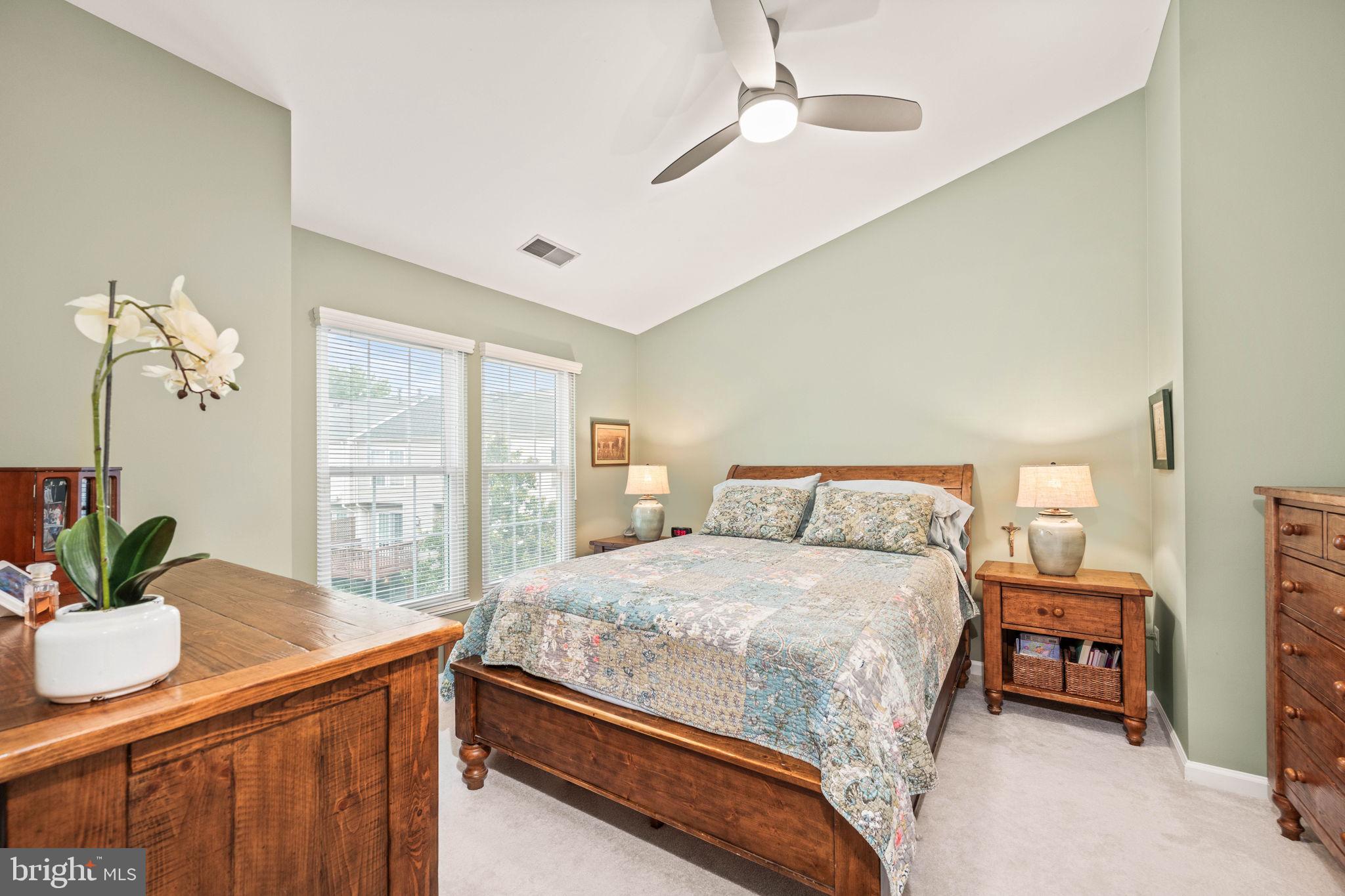 913 Rolfe Place Alexandria, VA 22314 - Photo 24 of 49 Vaulted ceilings alllow your dreams to expand