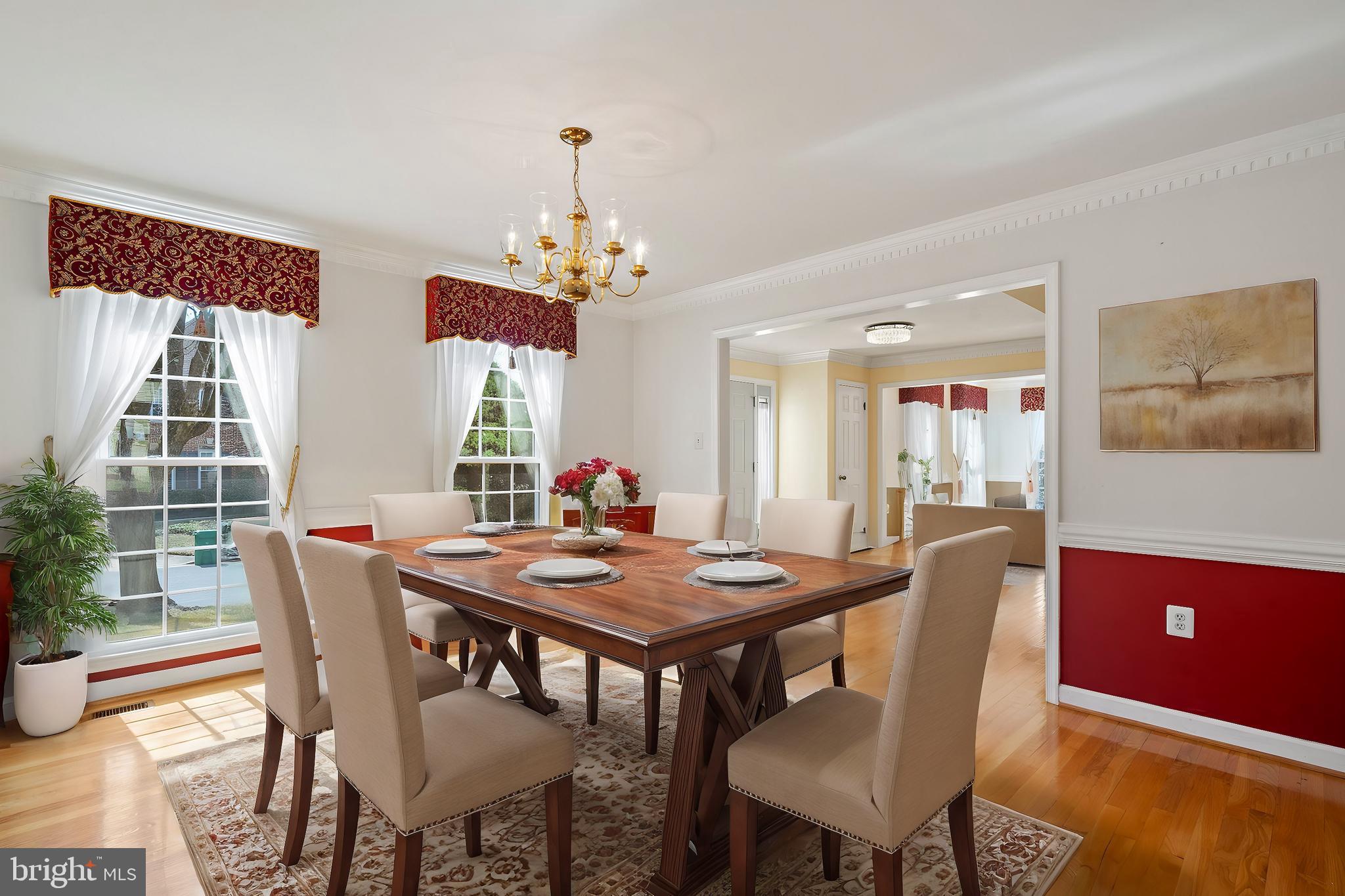 109 Englefield Drive Gaithersburg, MD 20878 - Photo 18 of 67 a view of a dining room with furniture window and wooden floor