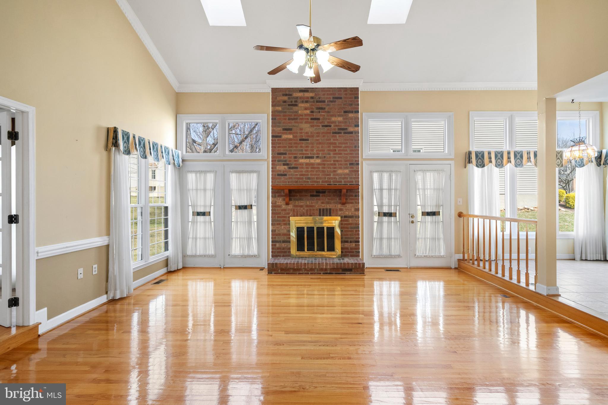 109 Englefield Drive Gaithersburg, MD 20878 - Photo 8 of 67