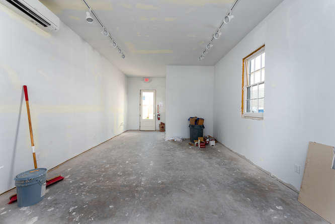 92 Spring Street, Unit B Charleston, SC 29403 - Photo 3 of 3 92 Spring Street Charleston SC-small-019