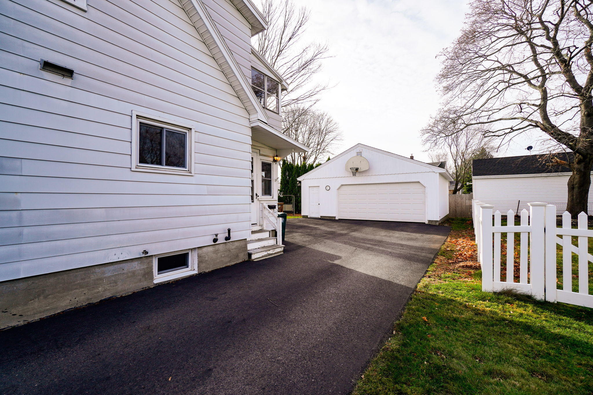 4 Wilson Street Biddeford, ME 04005 - Photo 2 of 29 Garage